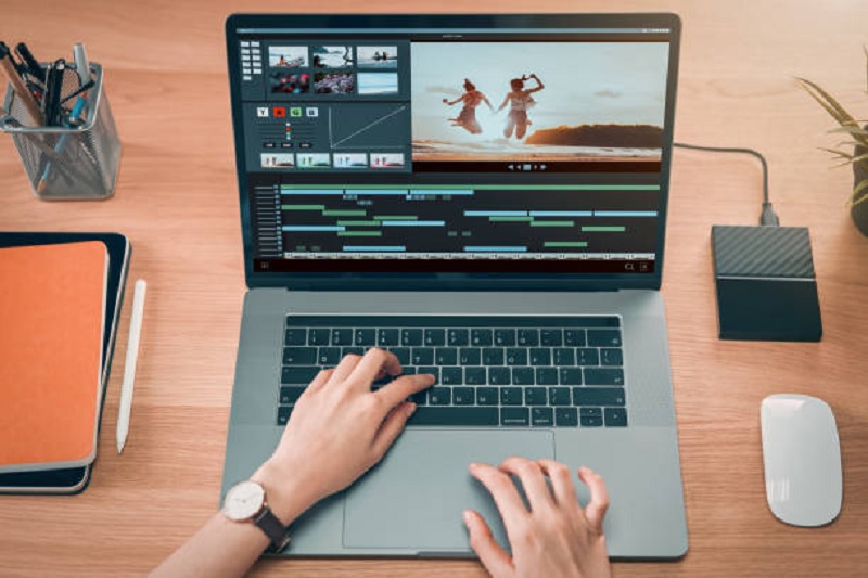 Aplikasi edit video di laptop