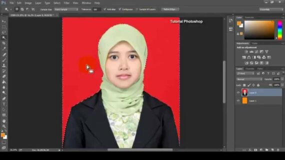 Inilah Cara Edit Foto Latar Merah Di Adobe Photoshop Terbaik