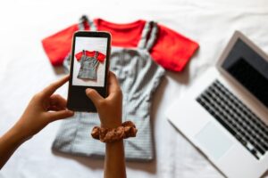 Dahsyat! Cara Jualan Baju Online Untuk Pemula Wajib Kamu Ketahui